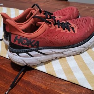 Hoka Clifton 7